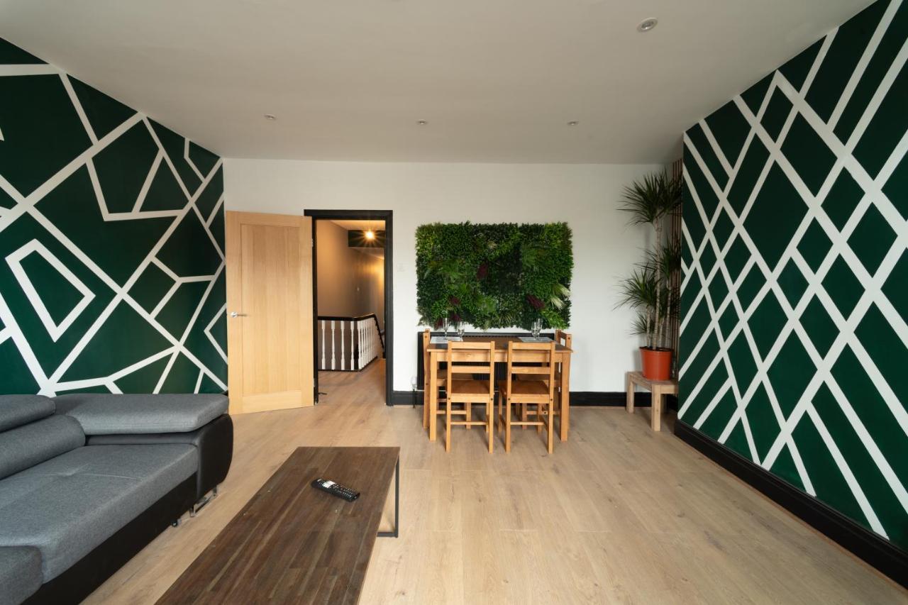 Lovely 2-Bed Apartment In Blackpool Secret House Exterior photo