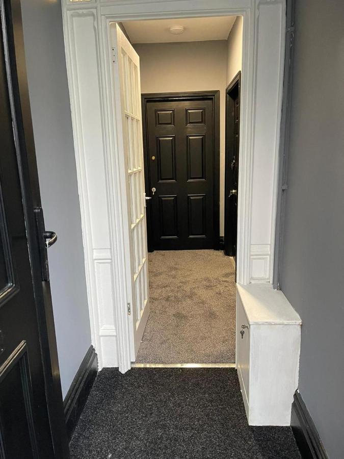Lovely 2-Bed Apartment In Blackpool Secret House Exterior photo